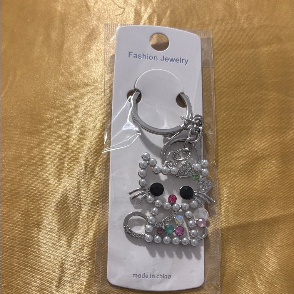 Silver and Pink Kitty Cat Keychain New